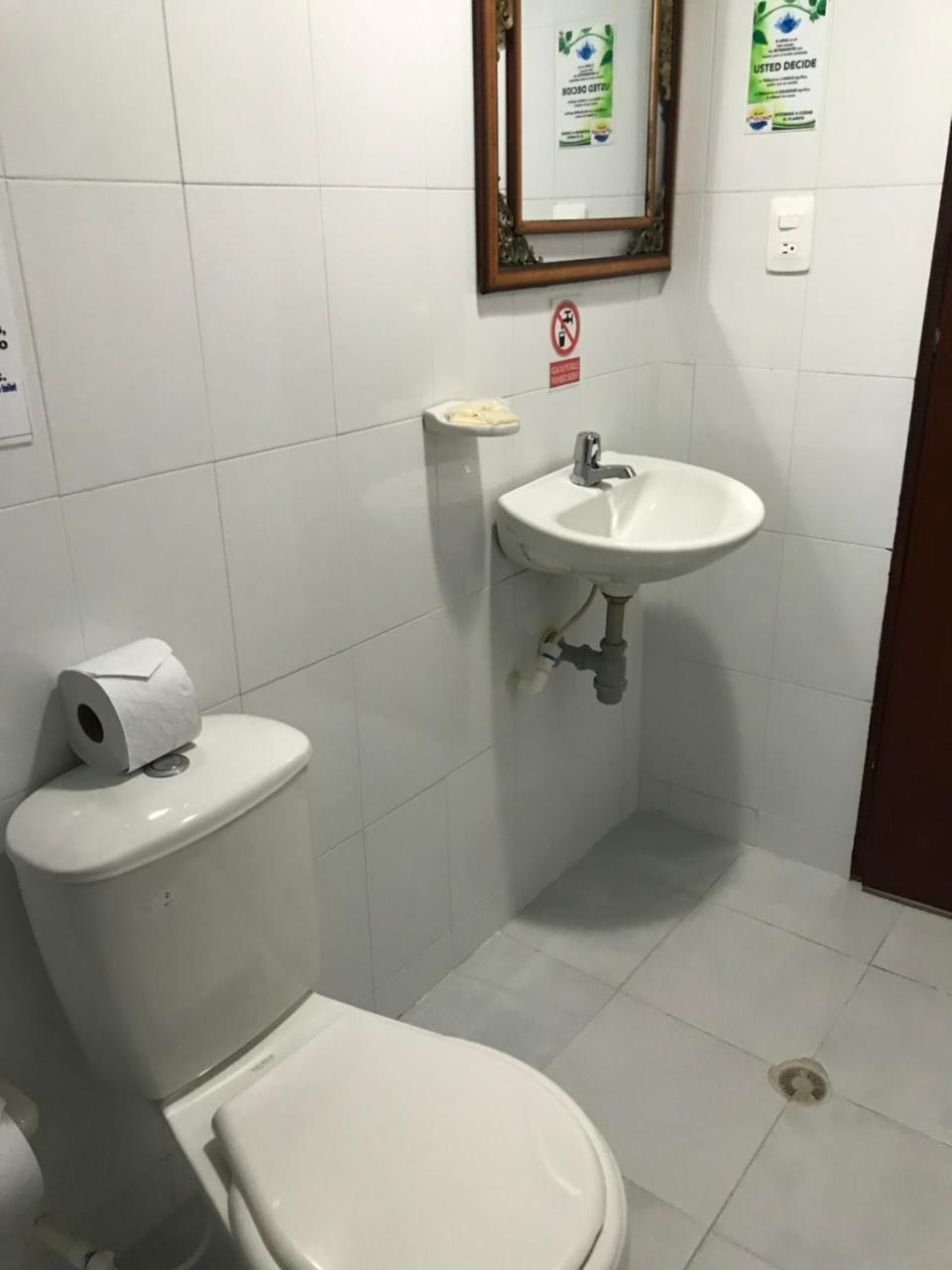 Hostal El Vecino ซานอันเดรส ภายนอก รูปภาพ